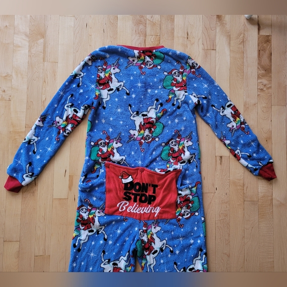 Secret Treasures Christmas One Piece Small/CH (4-6) Footed Pajamas Butt Flap - Picture 14 of 14